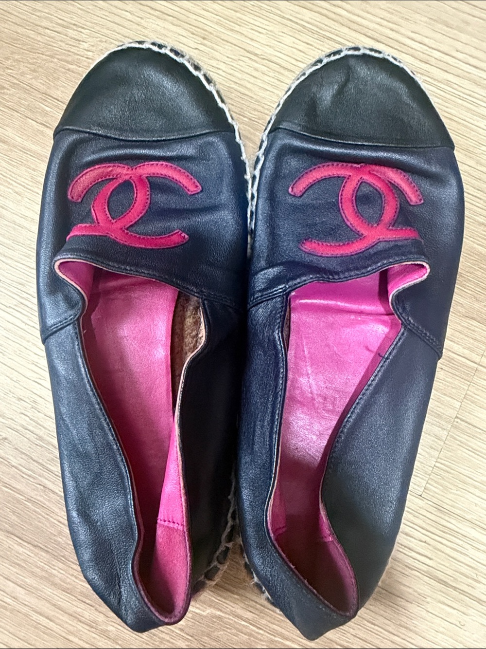 Chanel Black Leather CC Espadrilles Burgundy Logo Flats - Picture 5 of 7